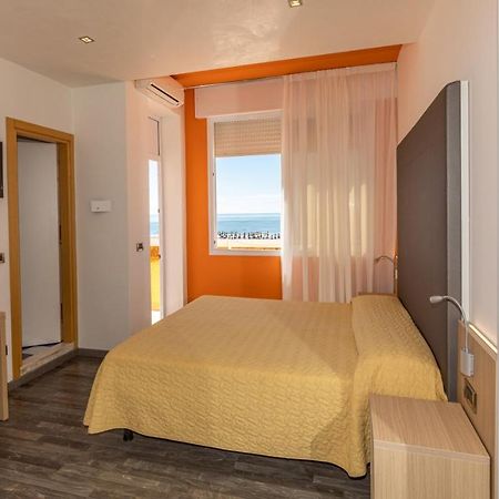 Hotel Villa Gioiosa Lido di Jesolo Kültér fotó
